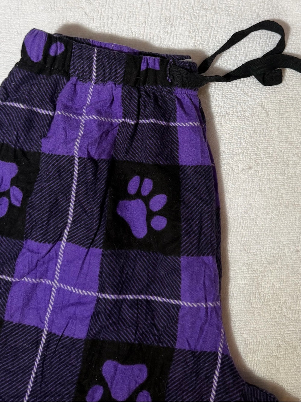 Women’s Purple Plaid Paw-Print Lounge Pants - Unknown Brand - Picture 3 of 5